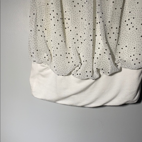 Cute Bubble Hem Top with Polkadots - Picture 3 of 6